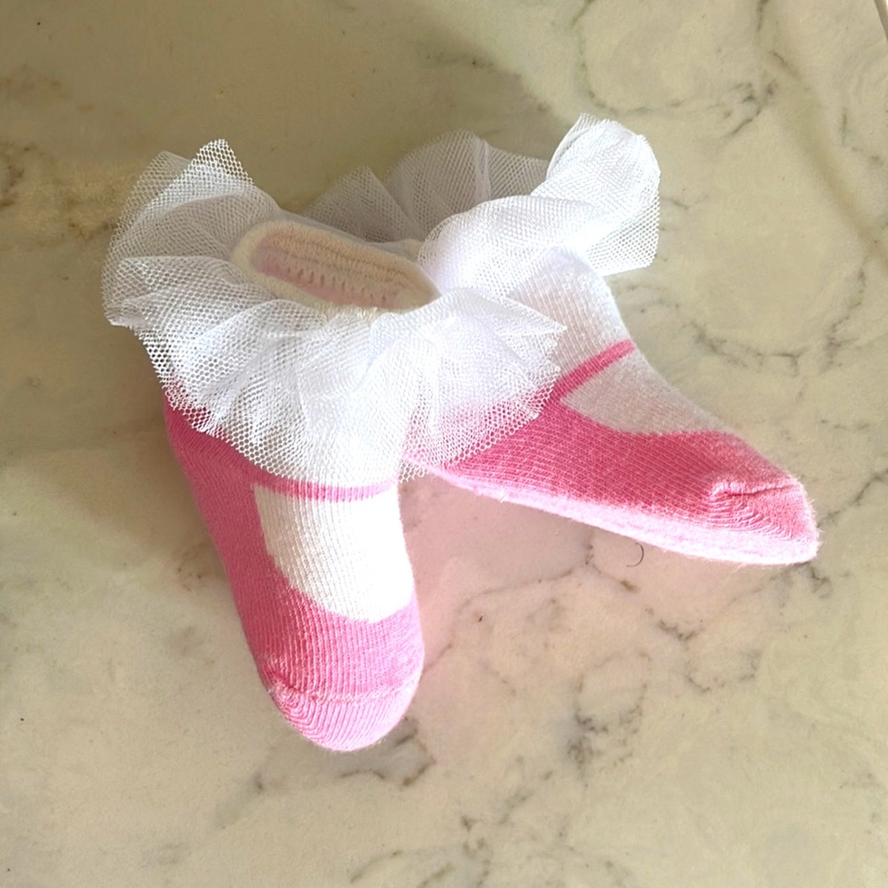 NWT SLIPPER SOCKS